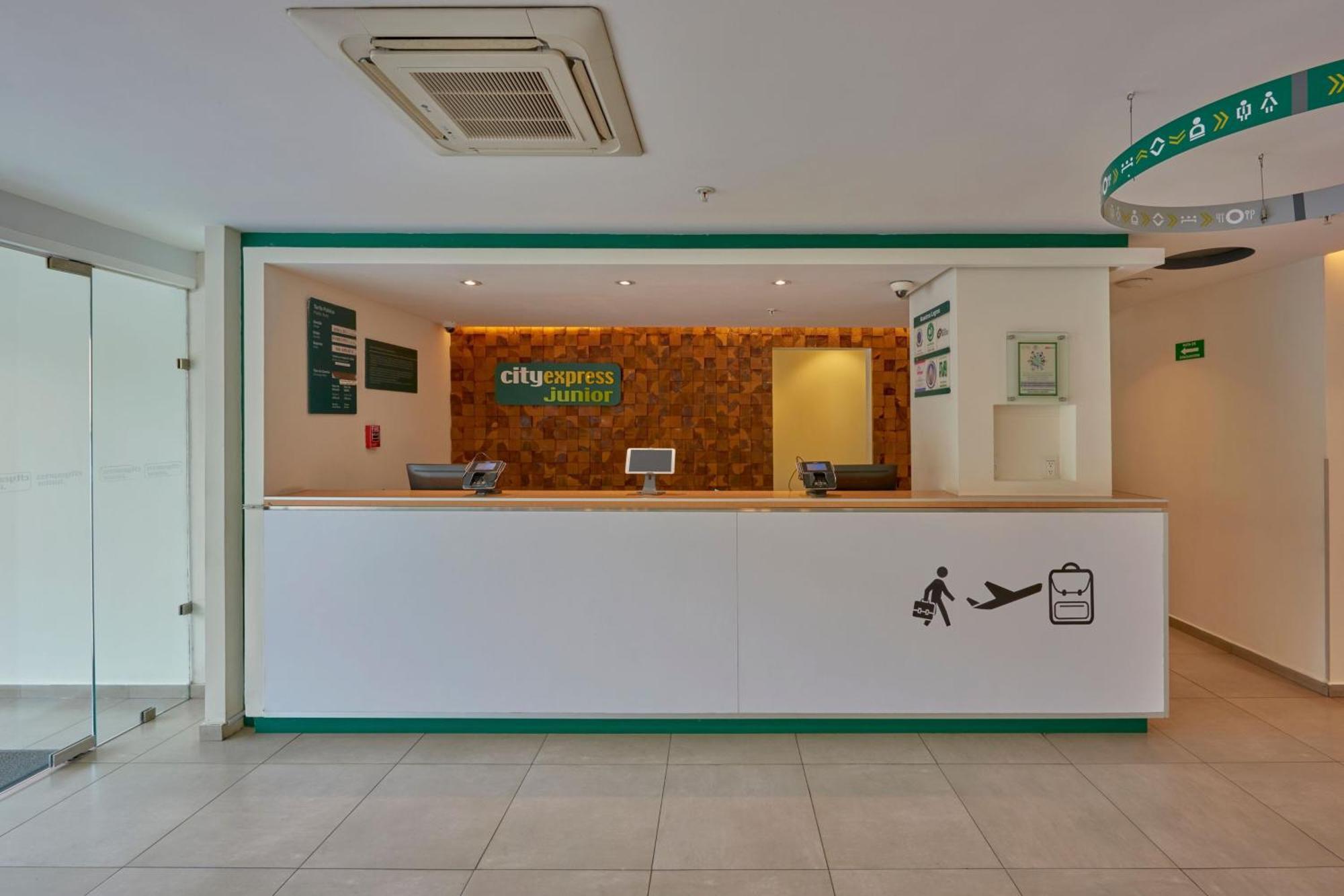 City Express Junior By Marriott Leon Centro De Convenciones Exterior foto