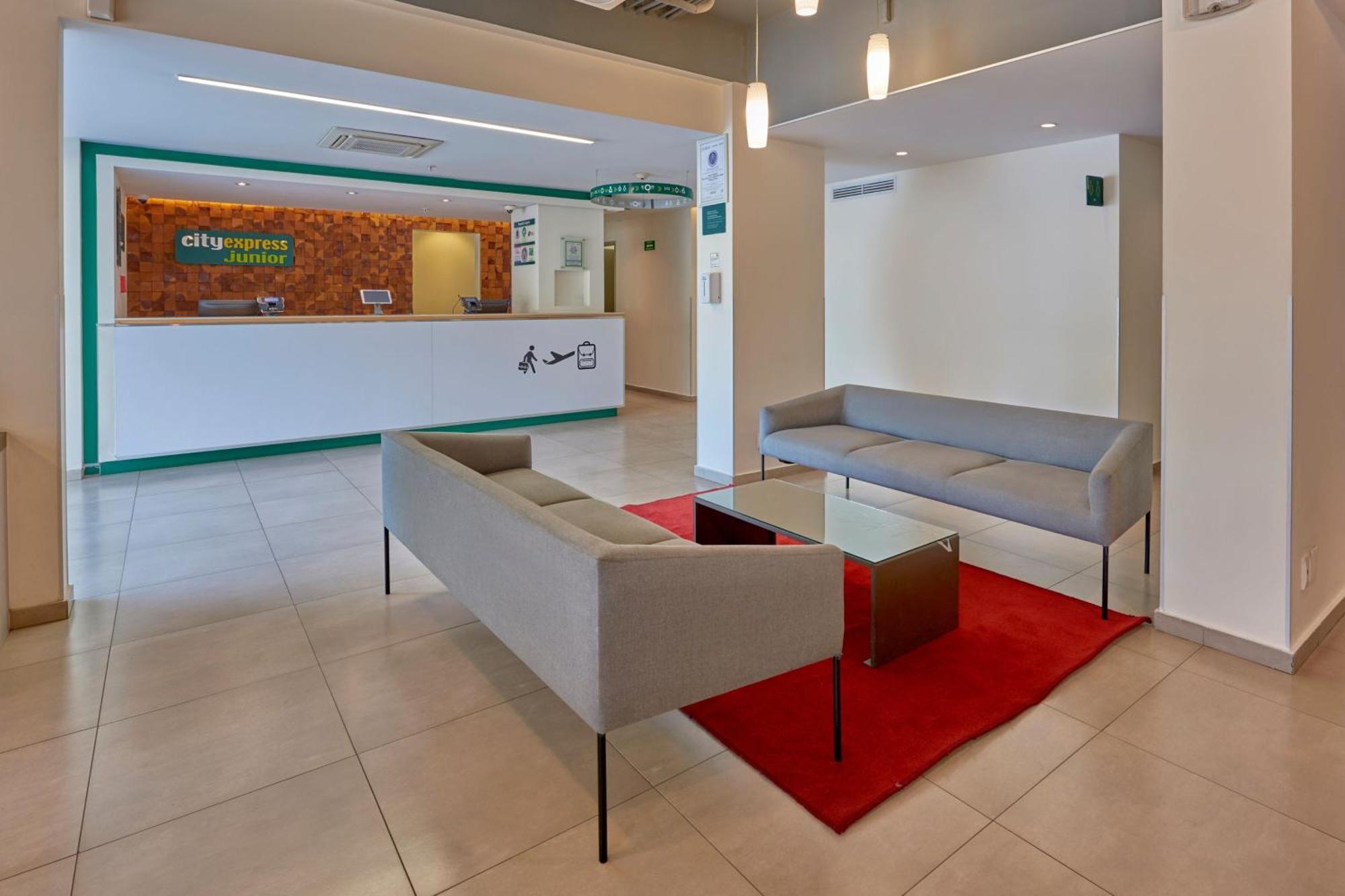City Express Junior By Marriott Leon Centro De Convenciones Exterior foto