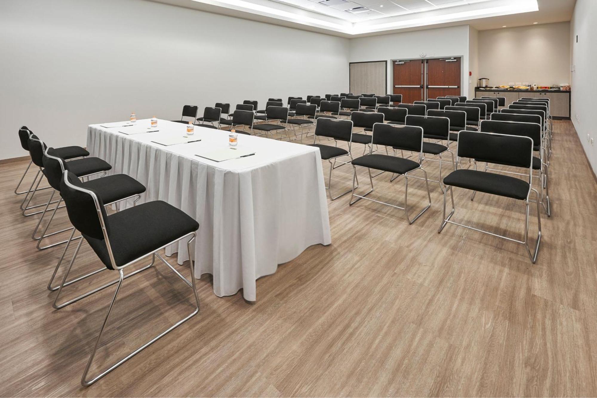 City Express Junior By Marriott Leon Centro De Convenciones Exterior foto