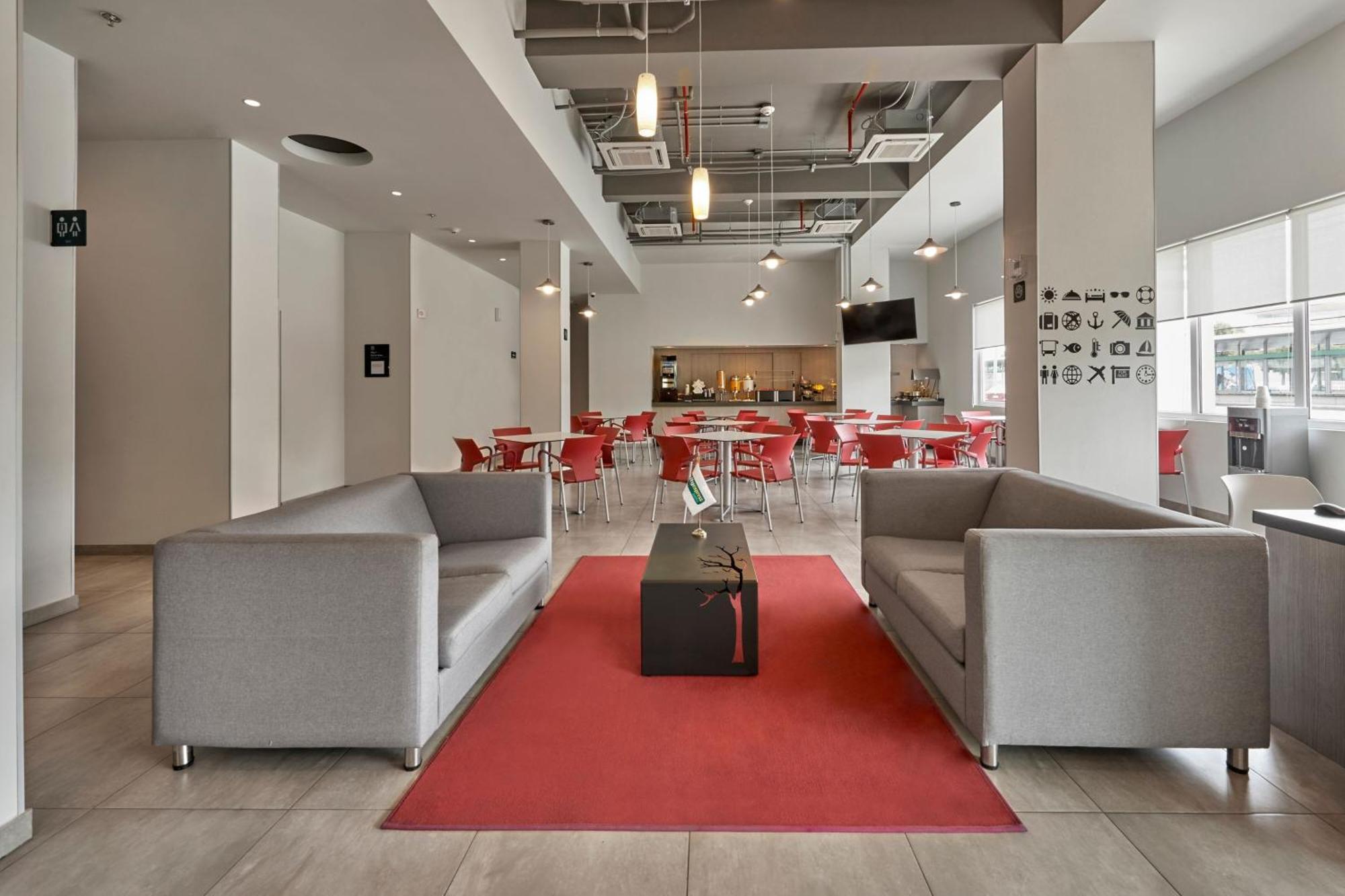 City Express Junior By Marriott Leon Centro De Convenciones Exterior foto